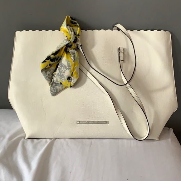 Betsy Johnson shoulder bag - Picture 1 of 2